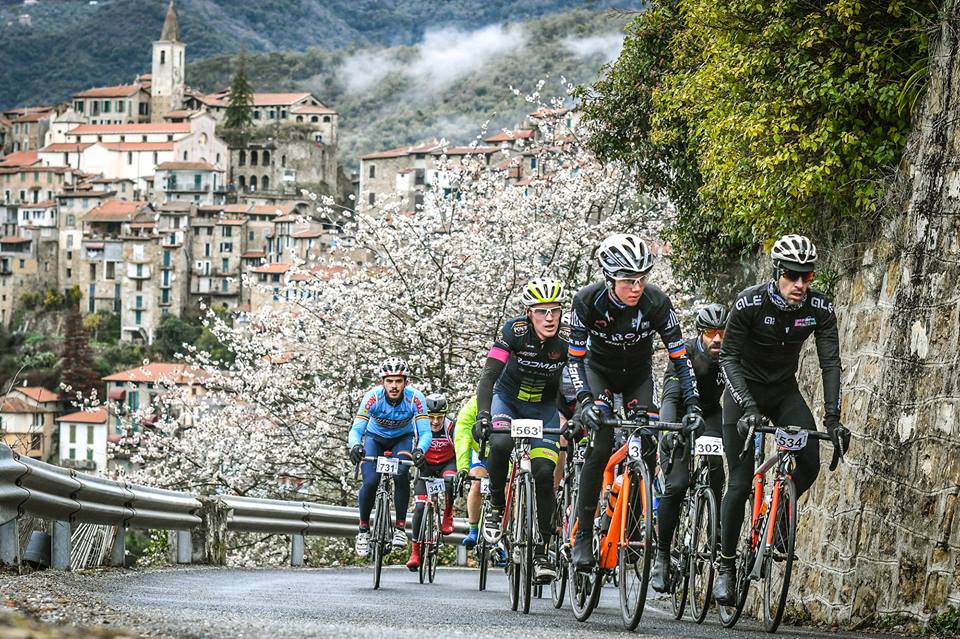 van mening zijn overhead Wereldwijd Beleef de koers bij Granfondo San Remo-San Remo - Cyclosportive